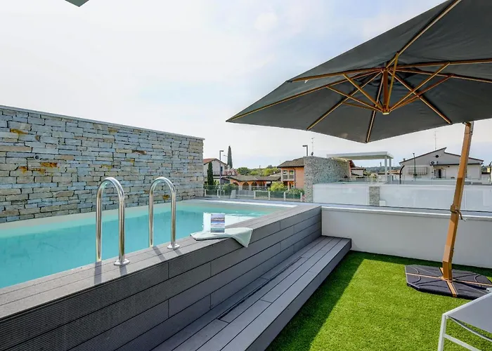 Villette Dolci Luxury Homes